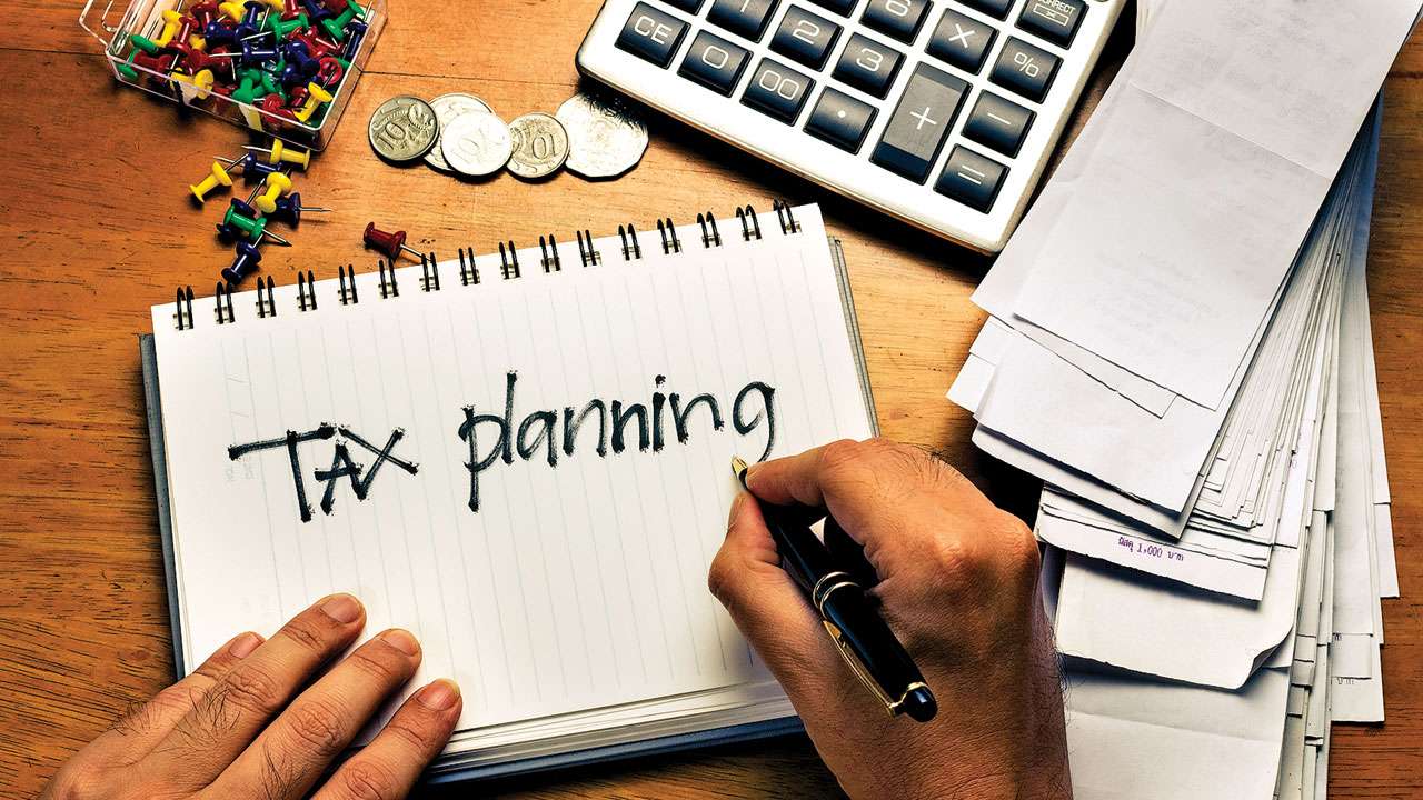 Read more about the article Year-End Tax Planning & ISAs: What you need to review before the 6th of April 2021